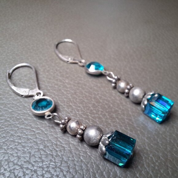 Sterling Silver Drop Earrings Blue Crystal Beads Leverback Closure Dangle Winter - Picture 5 of 5